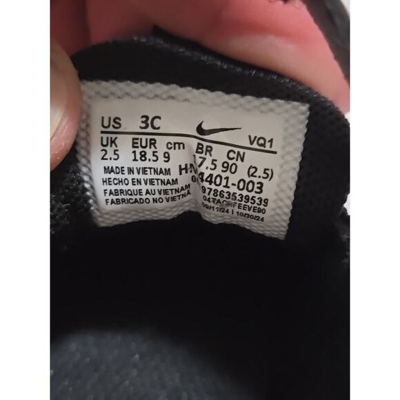 Nike Cosmic Runner TD (toddler ) HM4401 black and white sneaker NIB sz 3C - Picture 10 of 13